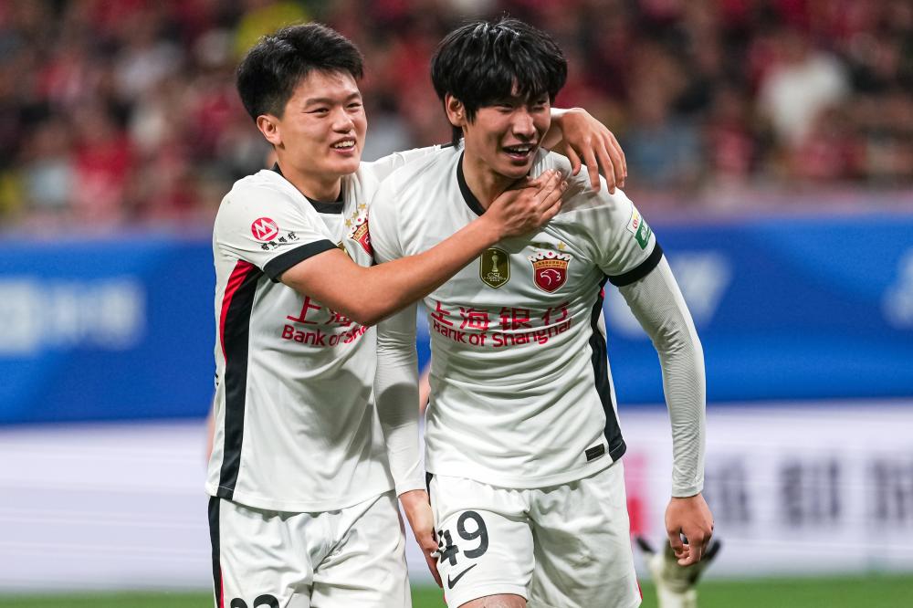 文班率马刺豪取10连胜 22投16中轰41分18篮板3盖帽再创纪录